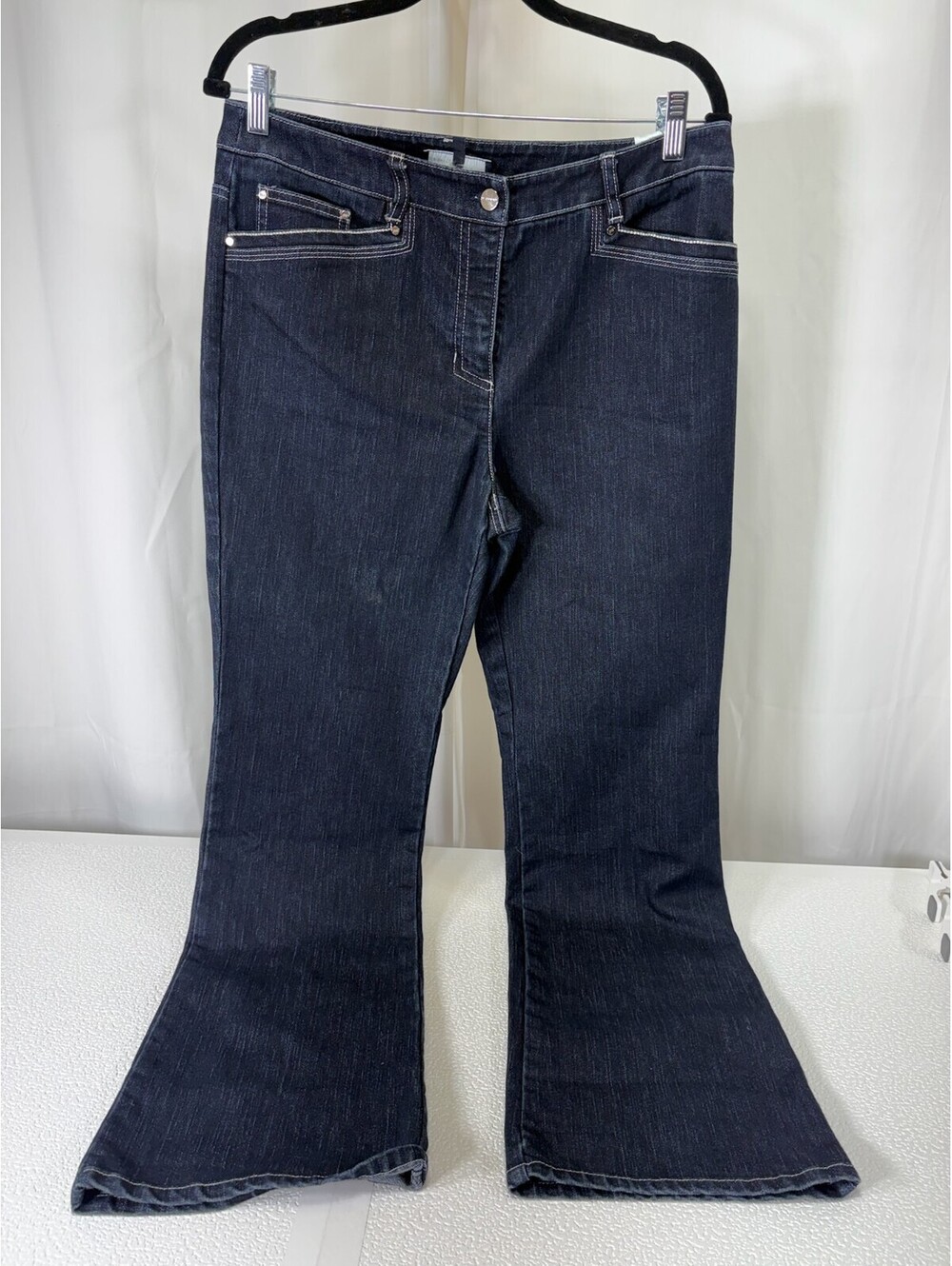 Jones New York Signature Women's Dark Wash Stretch Flared Jeans Size 10 245D